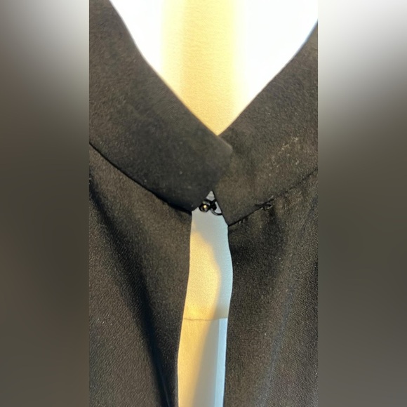 ELIE TAHARI Mavrick TwoTone Silk Blouse - - Picture 5 of 9